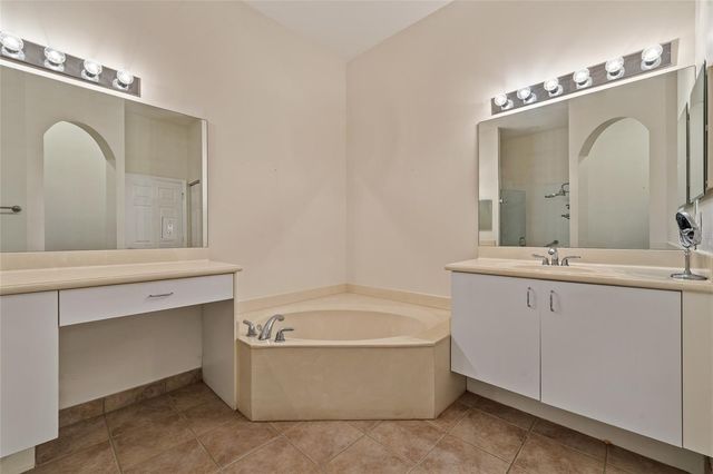 8400 NICHOLLS POINT, West Palm Beach, FL 33411