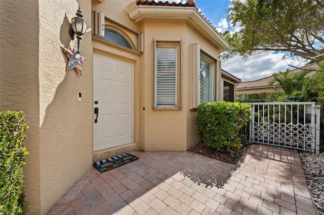 8400 NICHOLLS POINT, West Palm Beach, FL 33411