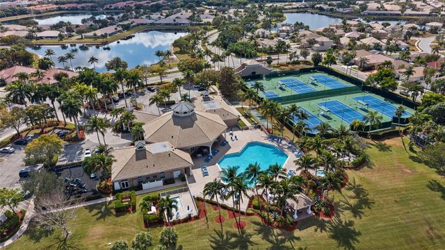 8400 NICHOLLS POINT, West Palm Beach, FL 33411