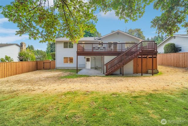10132 NE 144th Place, Kirkland, WA 98034