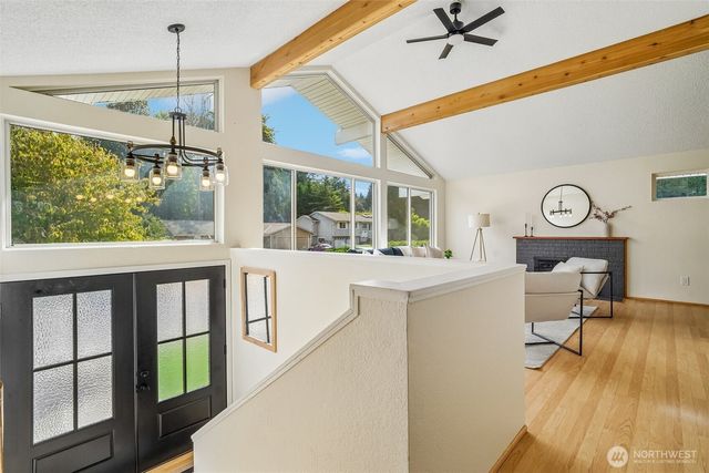 10132 NE 144th Place, Kirkland, WA 98034