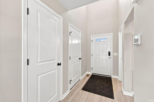 1394 Jesters Court, Kendallville, IN 46755