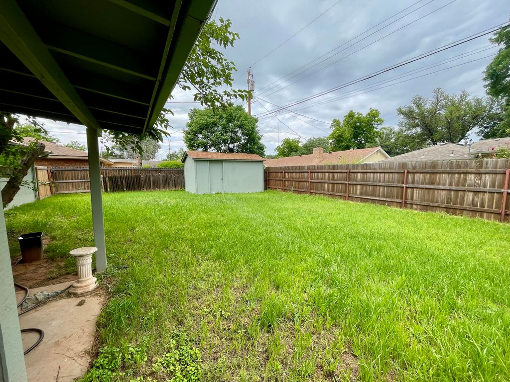 Image 14 of property listing at 226 Nottingham Trail, San Angelo, TX 76901