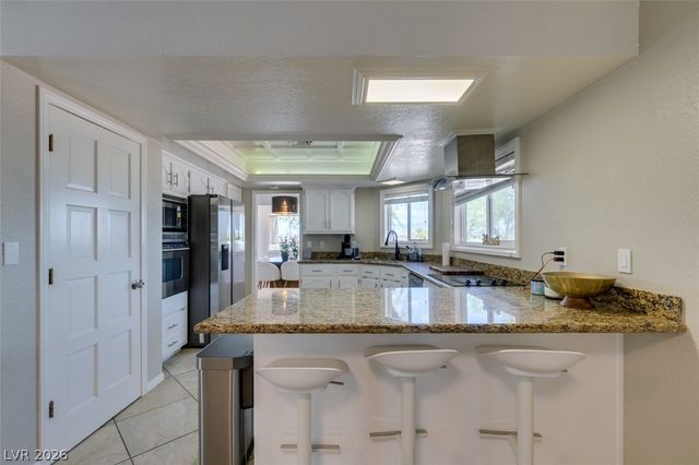 892 North Hollywood Boulevard, Las Vegas, NV 89110