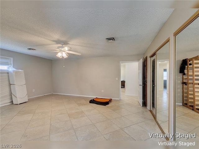 892 North Hollywood Boulevard, Las Vegas, NV 89110
