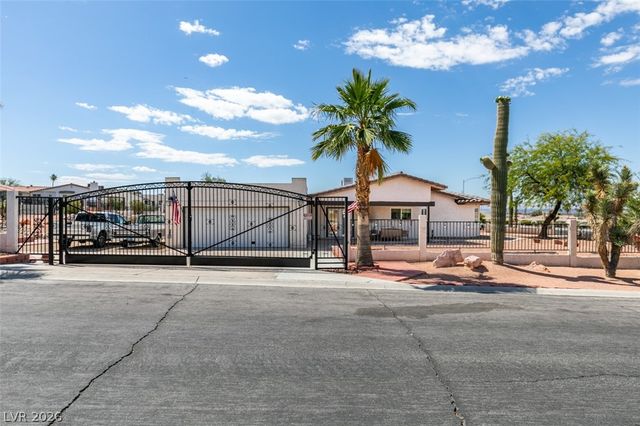 892 North Hollywood Boulevard, Las Vegas, NV 89110