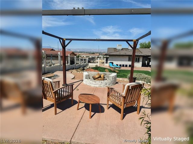 892 North Hollywood Boulevard, Las Vegas, NV 89110