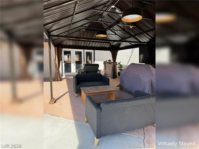 892 North Hollywood Boulevard, Las Vegas, NV 89110