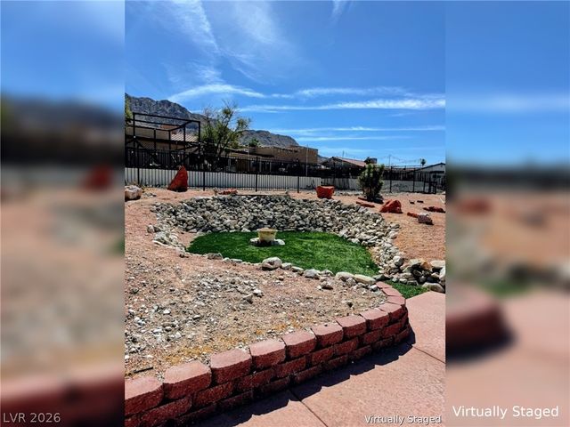 892 North Hollywood Boulevard, Las Vegas, NV 89110