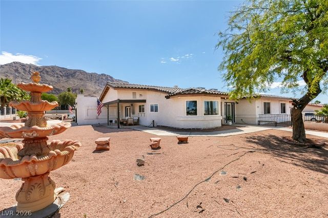 892 North Hollywood Boulevard, Las Vegas, NV 89110