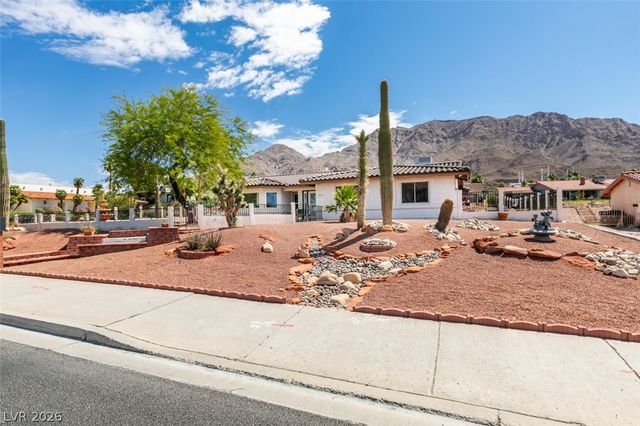 892 North Hollywood Boulevard, Las Vegas, NV 89110