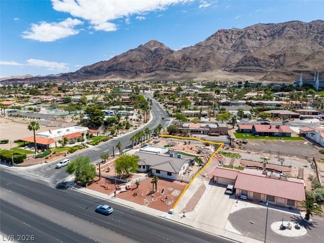 892 North Hollywood Boulevard, Las Vegas, NV 89110