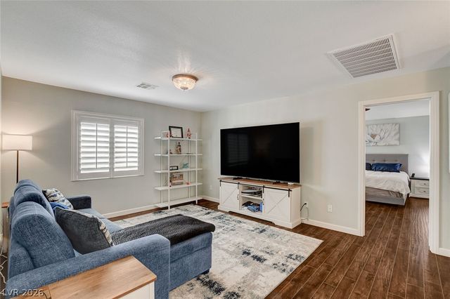1036 Painted Daisy Avenue, Henderson, NV 89074