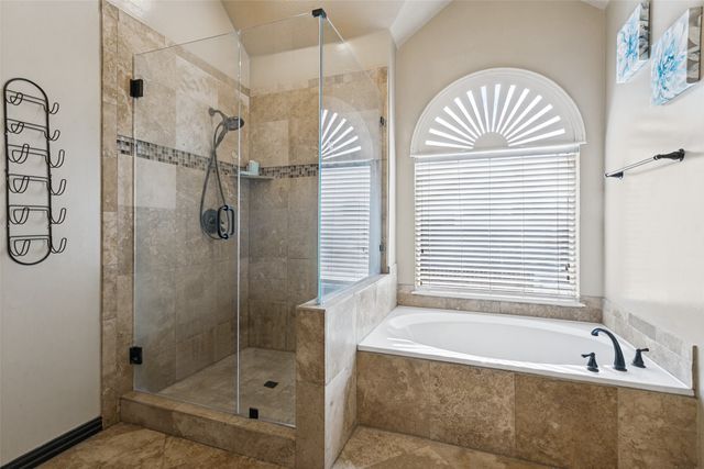 2314 Balleybrooke Drive, Lewisville, TX 75077