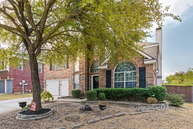 2314 Balleybrooke Drive, Lewisville, TX 75077