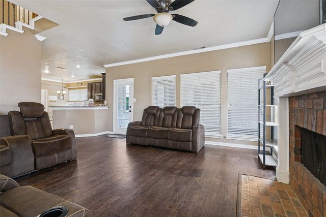 2314 Balleybrooke Drive, Lewisville, TX 75077