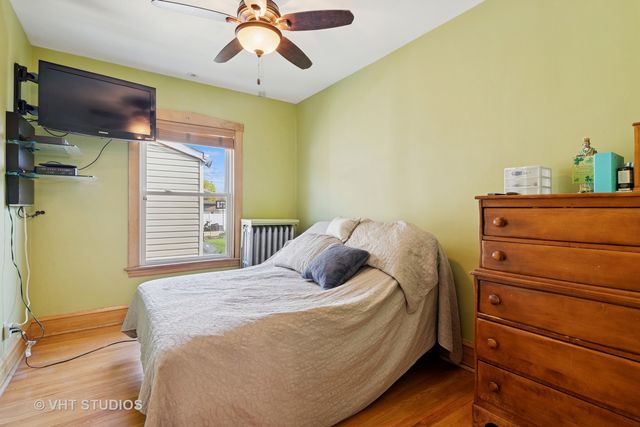 4025 N Menard Avenue, Chicago, IL 60634