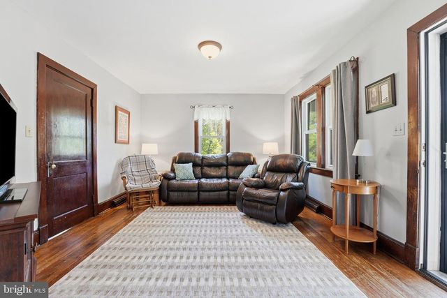 24 SUNDOWN LN, Boston, VA 22713