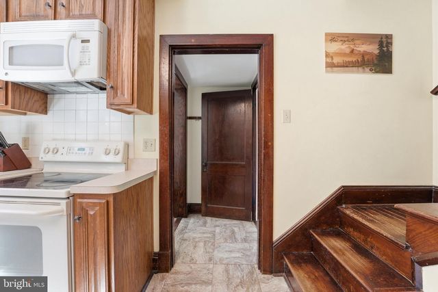 24 SUNDOWN LN, Boston, VA 22713