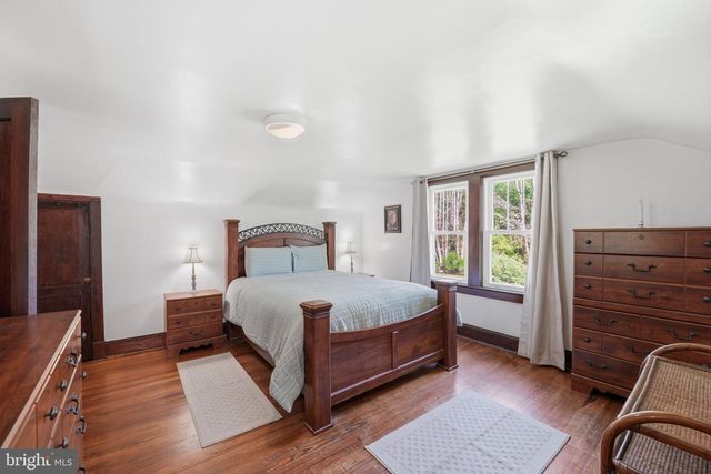 24 SUNDOWN LN, Boston, VA 22713