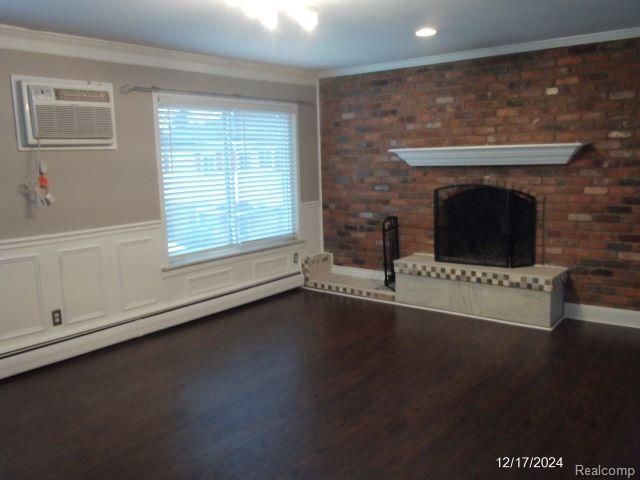 761 W MAPLE Road 54, Clawson, MI 48017