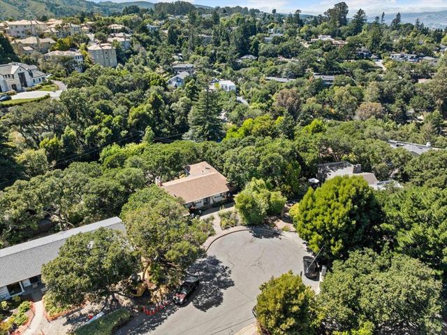 35 Tulip Court, Burlingame, CA 94010