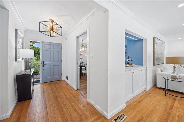 35 Tulip Court, Burlingame, CA 94010