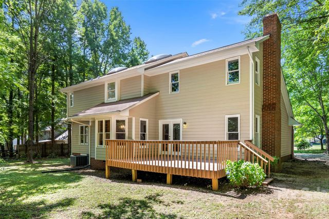 932 Alexandria Court, Gastonia, NC 28056
