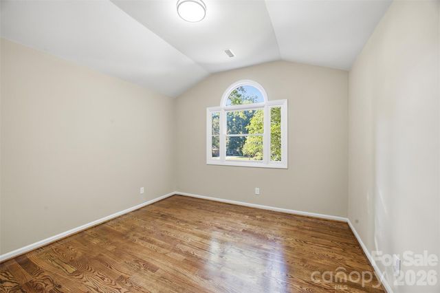 932 Alexandria Court, Gastonia, NC 28056