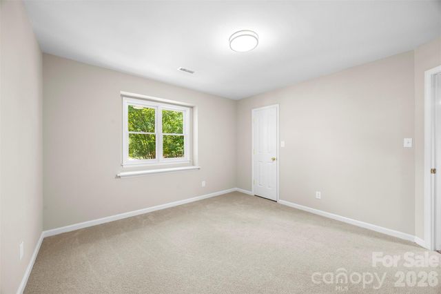 932 Alexandria Court, Gastonia, NC 28056