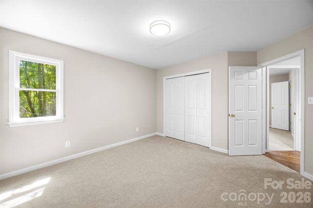 932 Alexandria Court, Gastonia, NC 28056