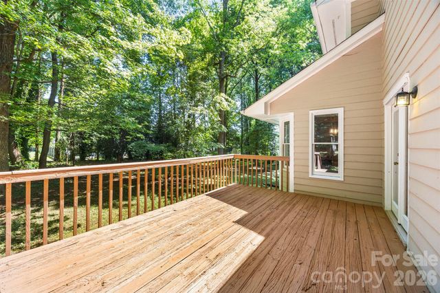 932 Alexandria Court, Gastonia, NC 28056