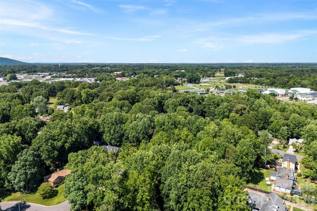 932 Alexandria Court, Gastonia, NC 28056