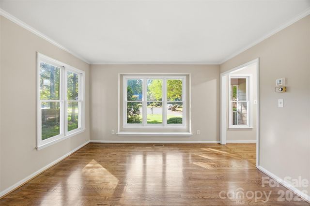 932 Alexandria Court, Gastonia, NC 28056