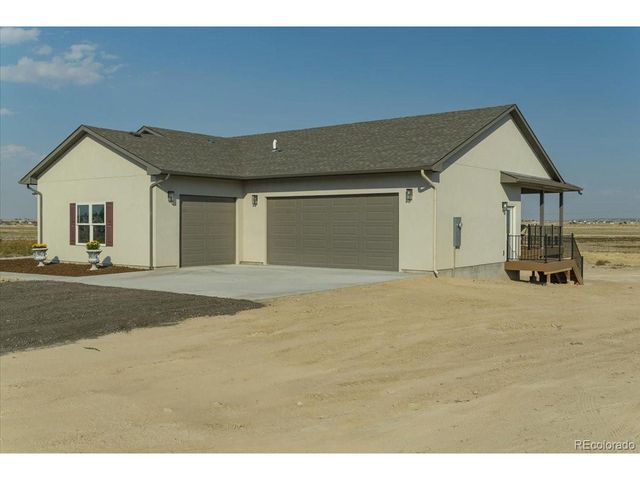 940 N Purcell Boulevard, Pueblo West, CO 81007