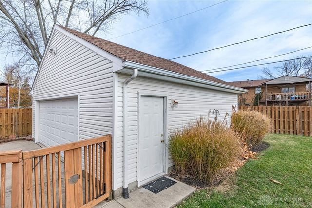 1030 Nila Gay Court, Miamisburg, OH 45342