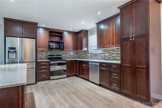 1030 Nila Gay Court, Miamisburg, OH 45342