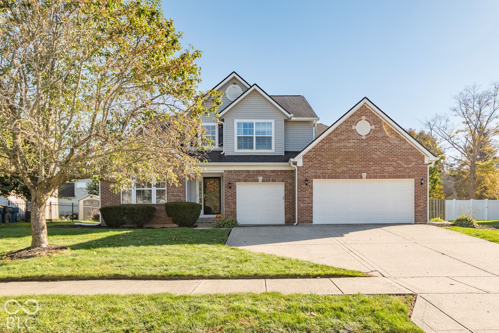 1417 Royal Lake Drive, Indianapolis, IN 46228