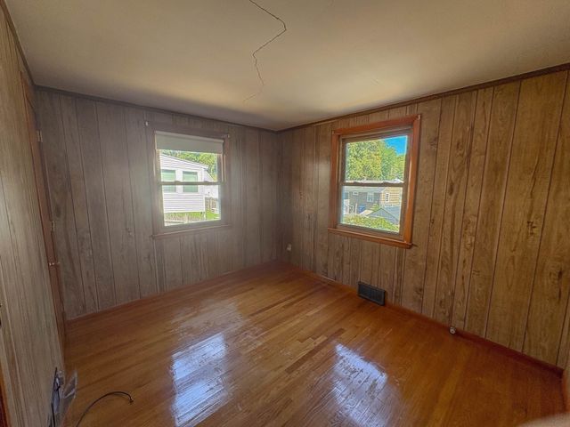 48 Home Street, Peabody, MA 01960