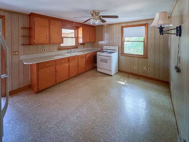 48 Home Street, Peabody, MA 01960