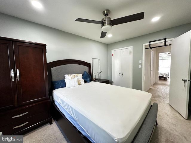 107 THOREAU DR, Plainsboro, NJ 08536