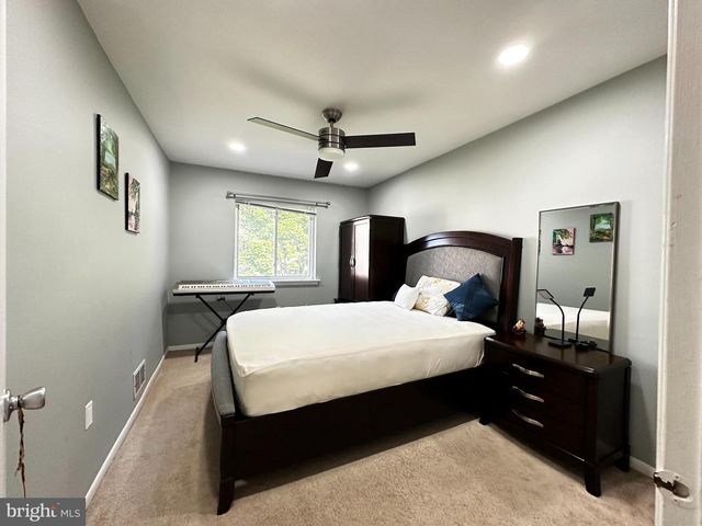 107 THOREAU DR, Plainsboro, NJ 08536