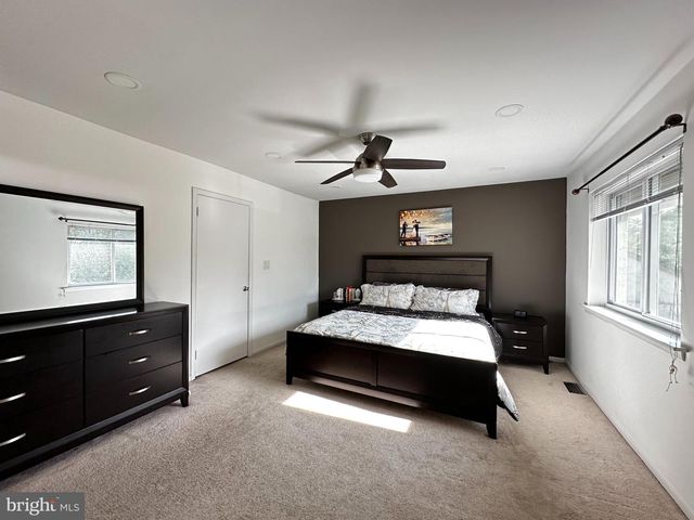 107 THOREAU DR, Plainsboro, NJ 08536