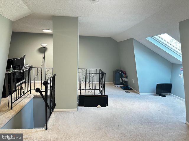 107 THOREAU DR, Plainsboro, NJ 08536