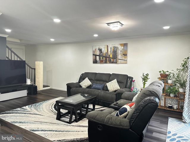 107 THOREAU DR, Plainsboro, NJ 08536