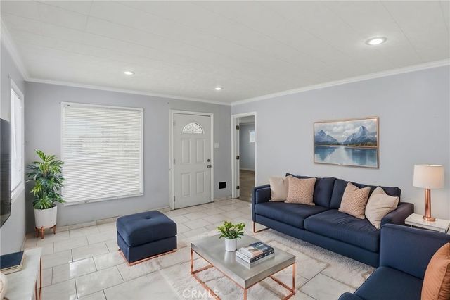 5623 Lemon Avenue, Long Beach, CA 90805