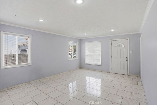 5623 Lemon Avenue, Long Beach, CA 90805