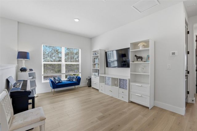 441 42ND AVENUE NE, St Petersburg, FL 33703