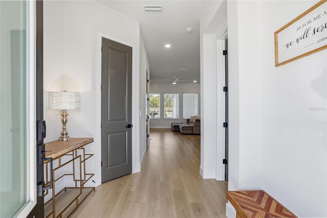 441 42ND AVENUE NE, St Petersburg, FL 33703