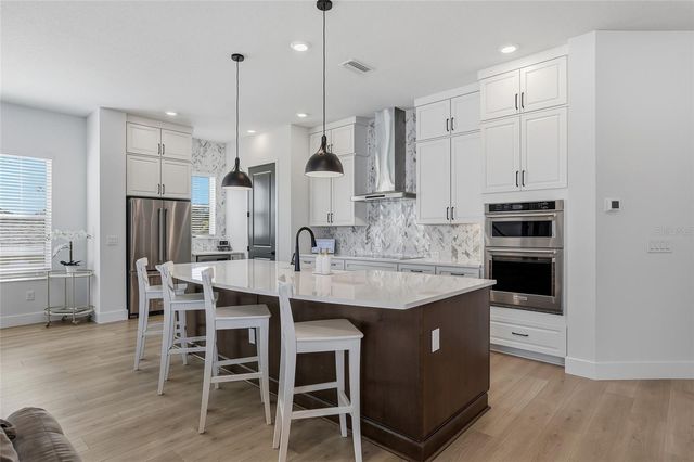 441 42ND AVENUE NE, St Petersburg, FL 33703